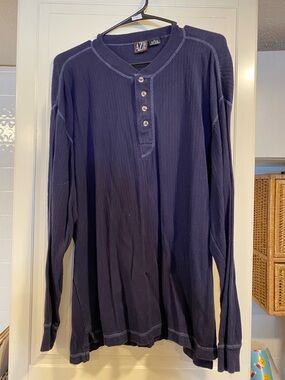 AZ sport Men’s Long Sleeve Navy Henley Shirt size large 3:30